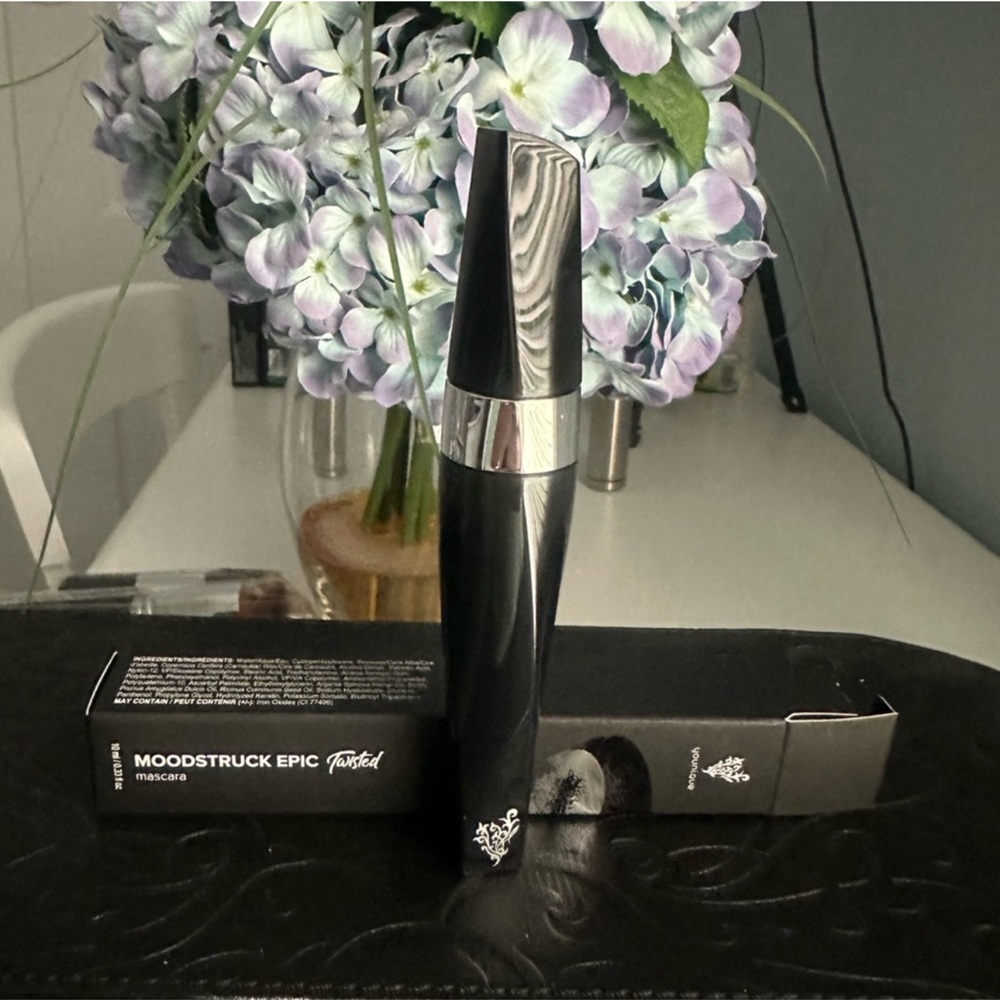 NIB Younique Twisted Mascara